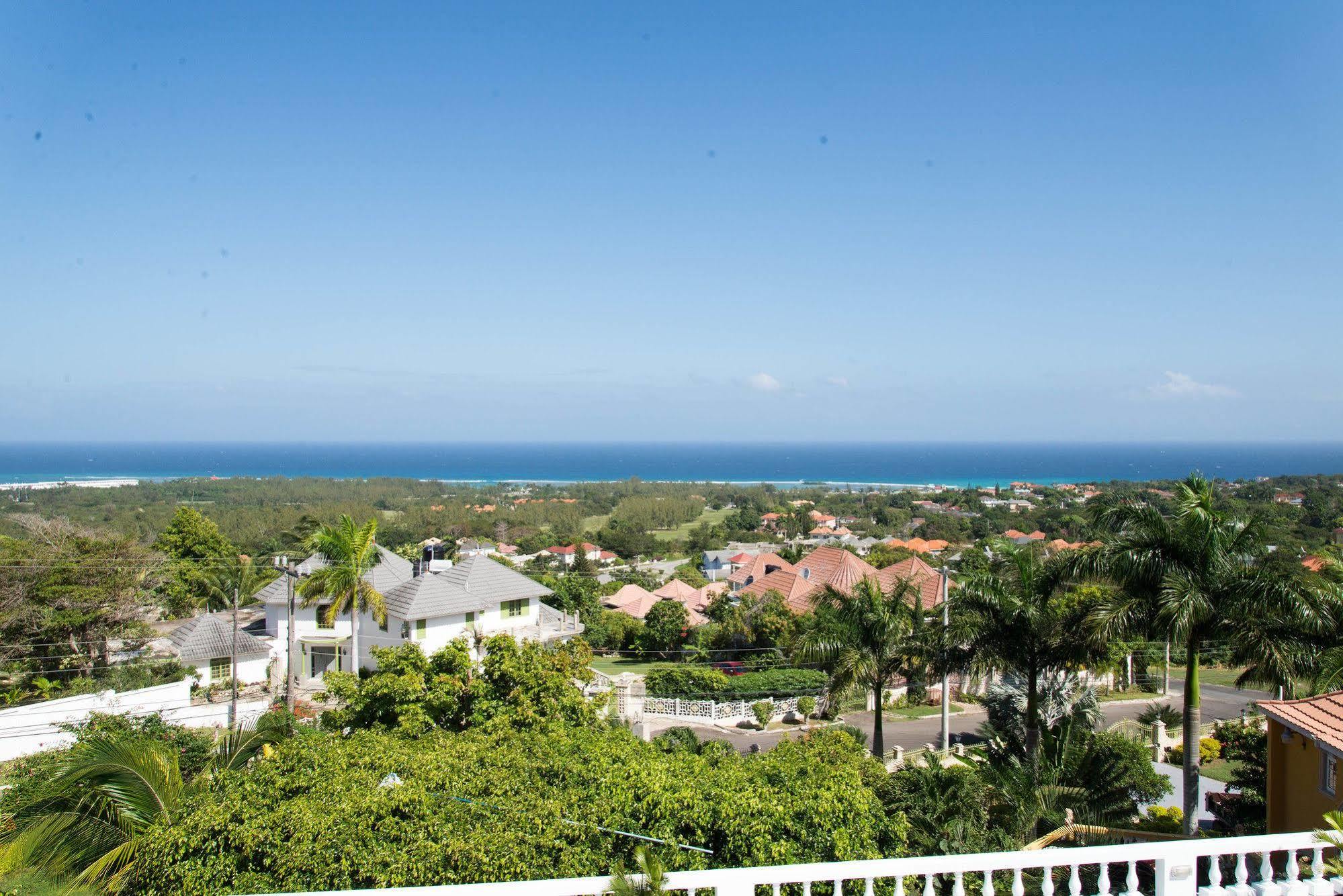 Hatfield South Villa Монтего Бей Екстериор снимка