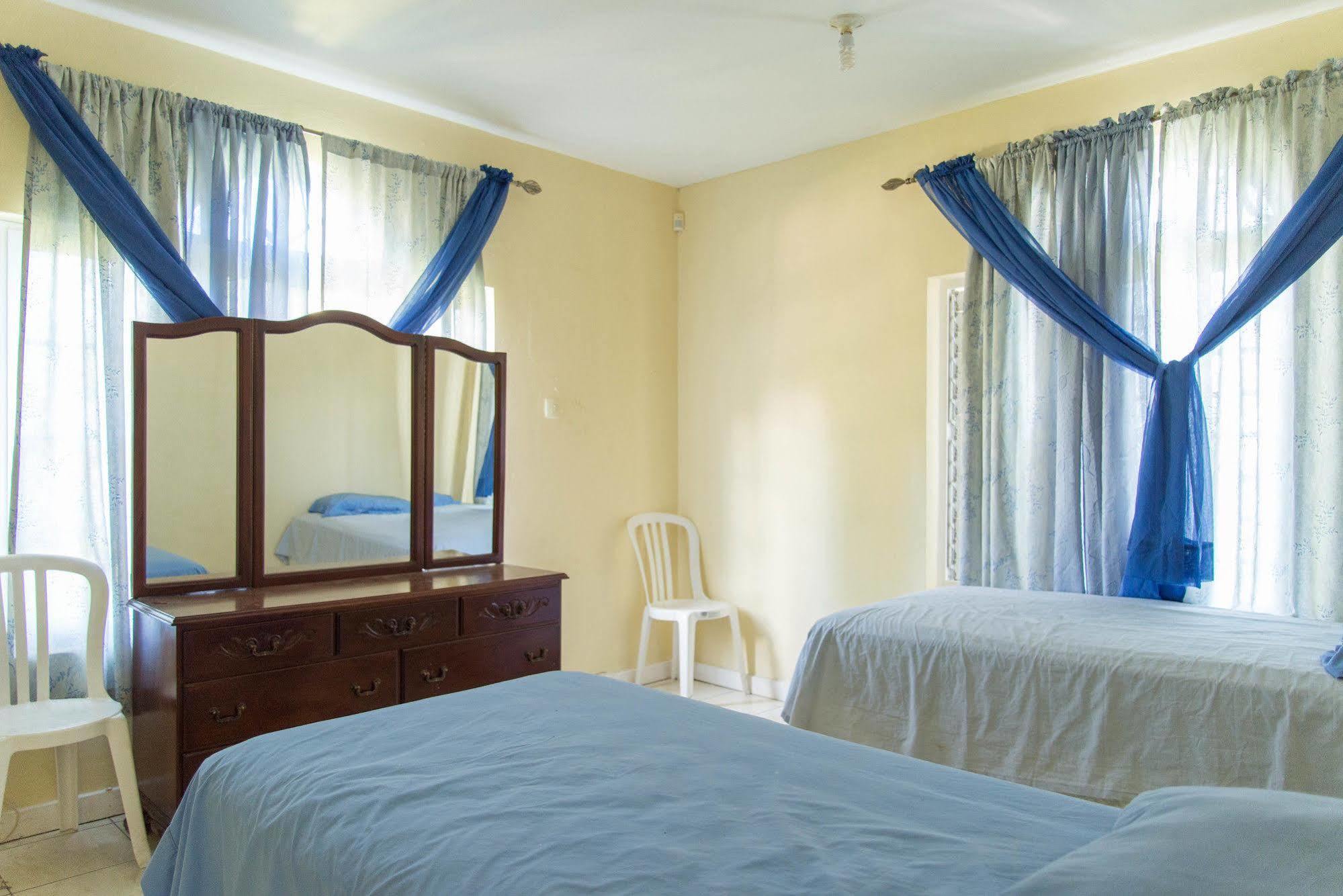 Hatfield South Villa Монтего Бей Екстериор снимка