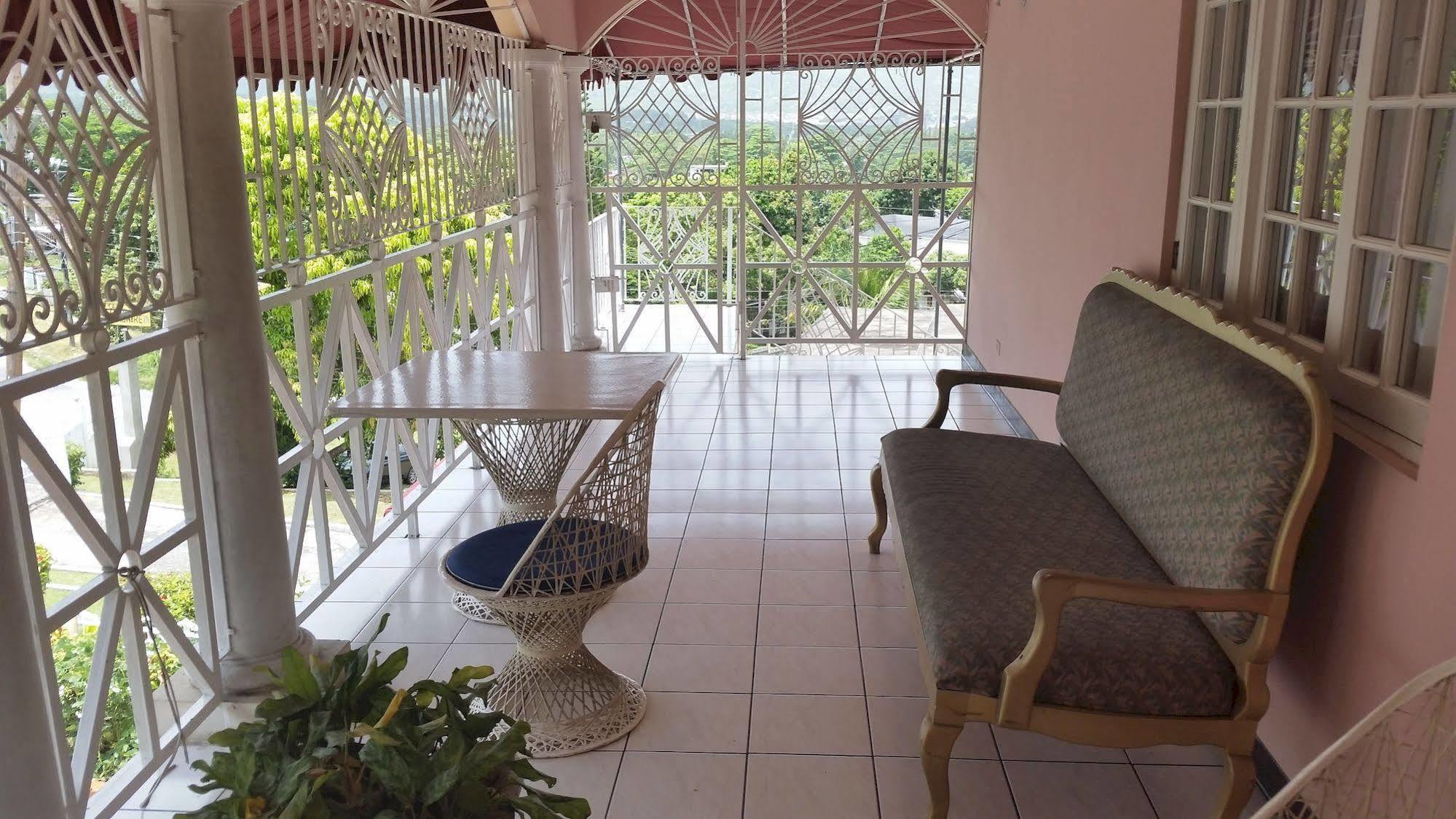 Hatfield South Villa Монтего Бей Екстериор снимка